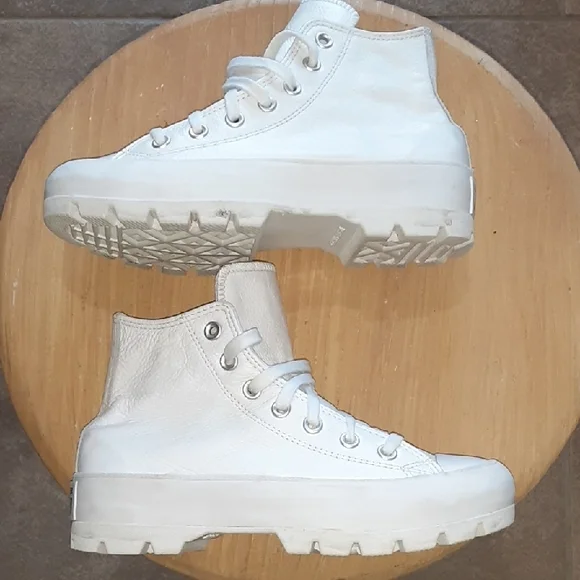 Converse Chuck Taylor All Star Lugged 2.0 Leather High Top - White -Women's 6.5 - Picture 2 of 11